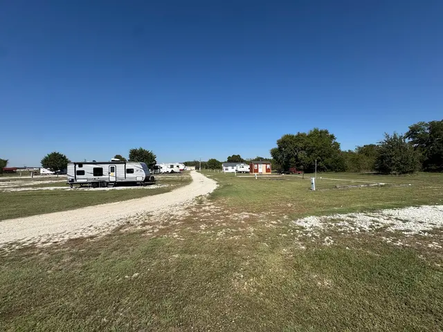 v's landscaping and junk removal LLC — photo from the business 2