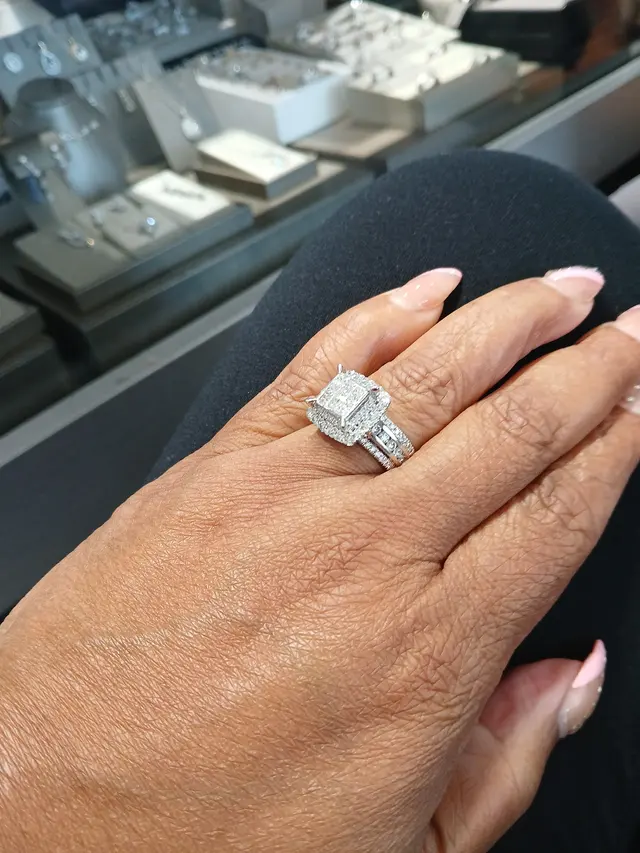 KAY Jewelers — customer photo 8