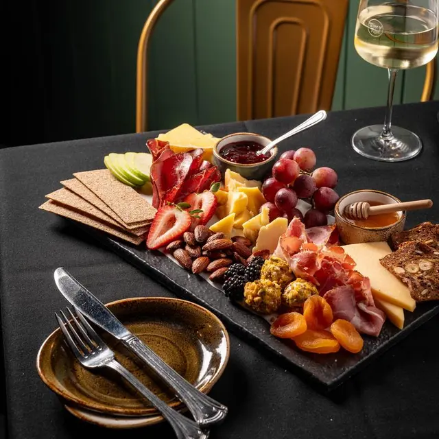 Wine & Rind — photo from the business 3