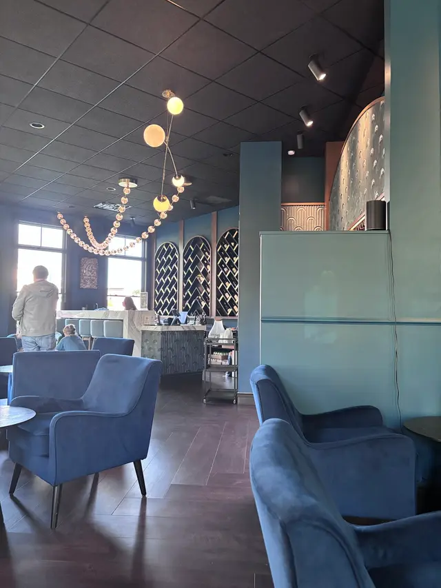 Q's Wine Bar — customer photo 6