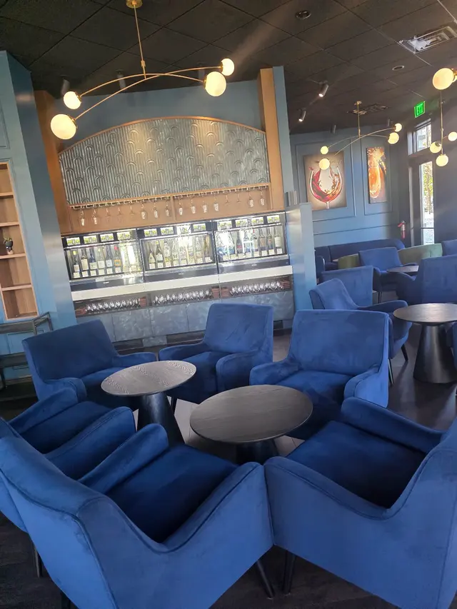 Q's Wine Bar — customer photo 2