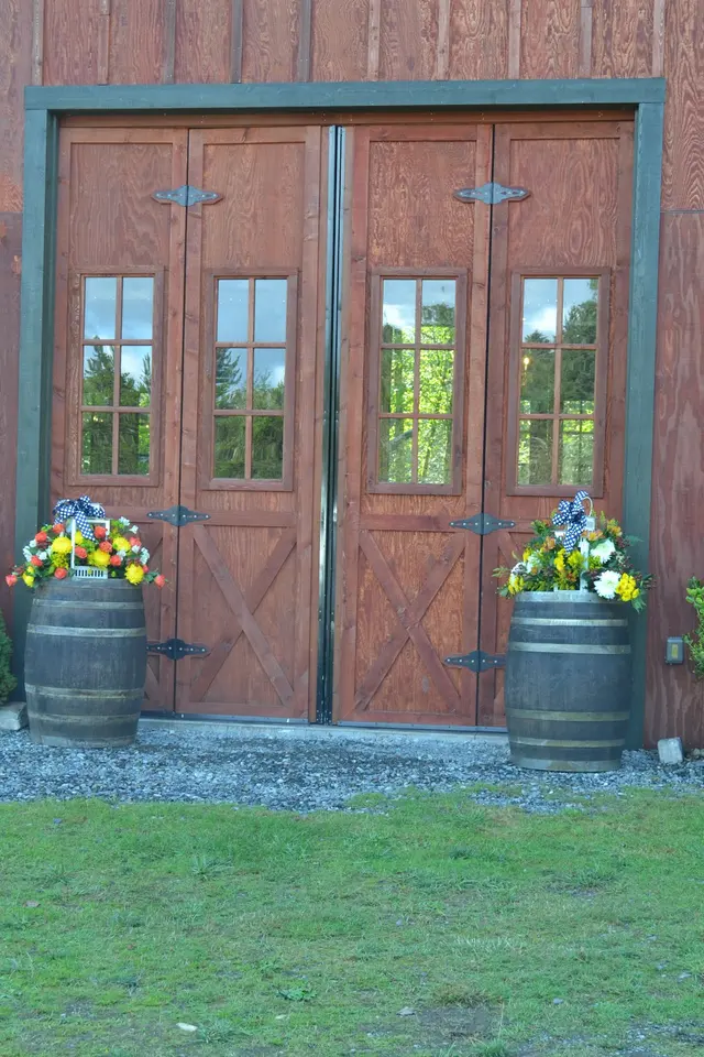 Capitol City Barn Wedding and Event Center — photo from the business 6