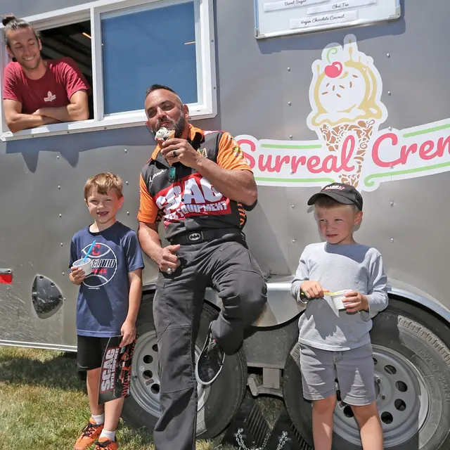 Surreal Creme Ice Cream Truck — photo from the business 5