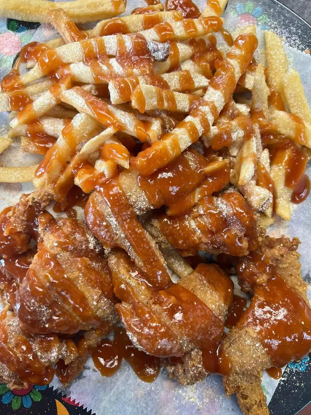 SAM'S CHICAGO GRILL — photo from the business 8