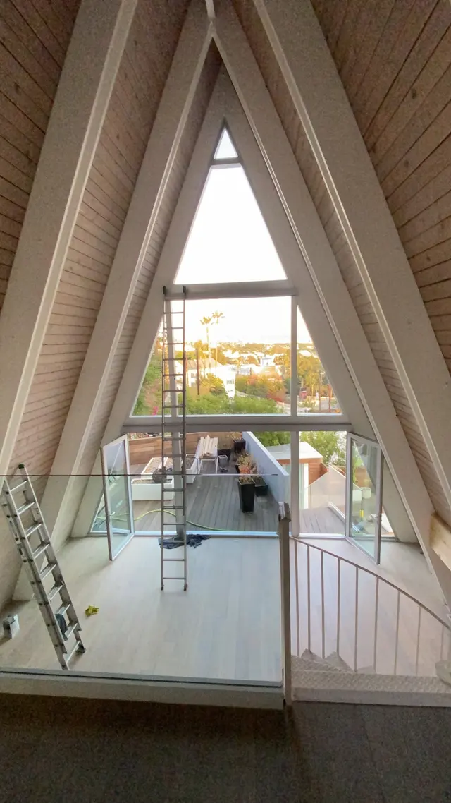 Crocodile Window Cleaning & Pressure Washing — photo from the business 12