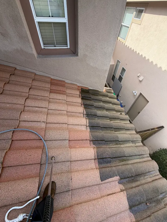 Vintage Window Cleaning & Pressure Washing — photo from the business 11