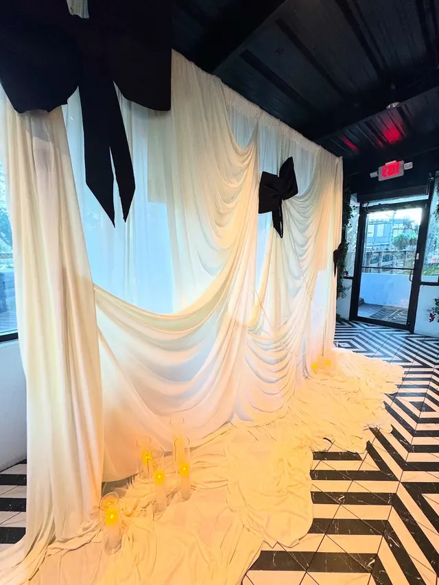 Eliments — photo from the business 10