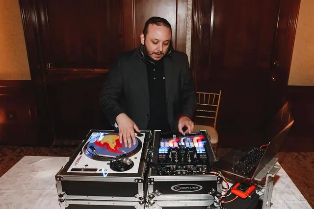 Houston Wedding DJ - A.M. Productions — photo from the business 3