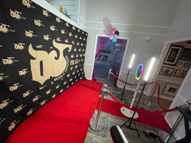 DJ foe life mobile services — photo from the business 2