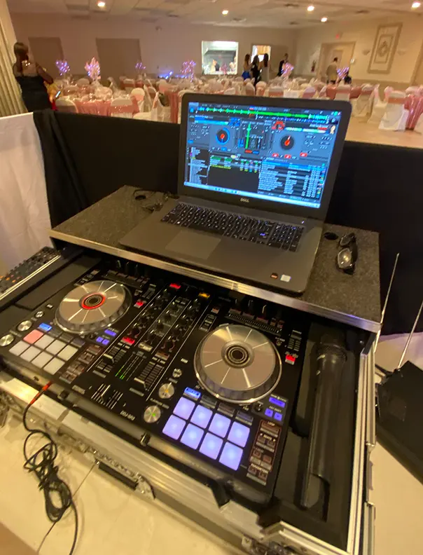 Partyland Entertainment - Wedding DJs — photo from the business 2
