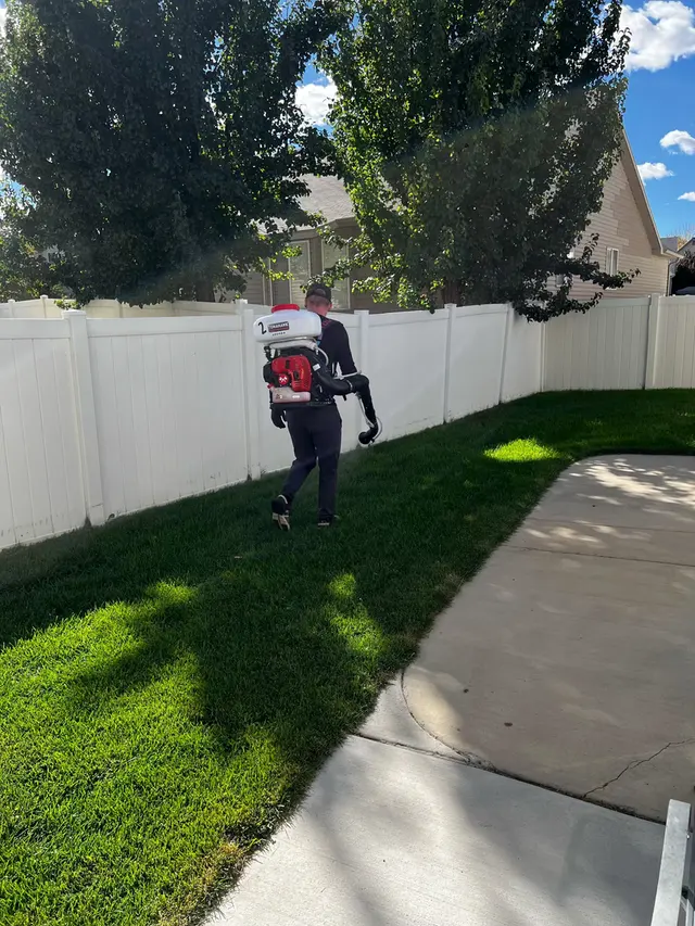 Zunex Pest Control — photo from the business 2