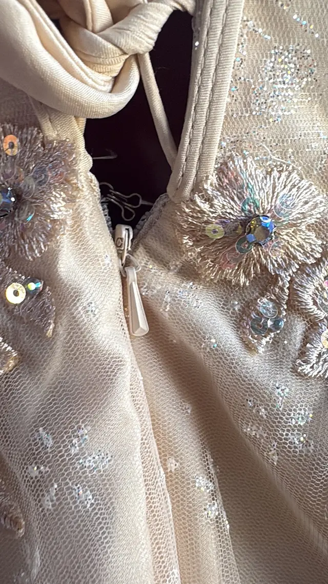 Customer photo of work by Crazy Party Jumpers, from Flor Cornejo's review