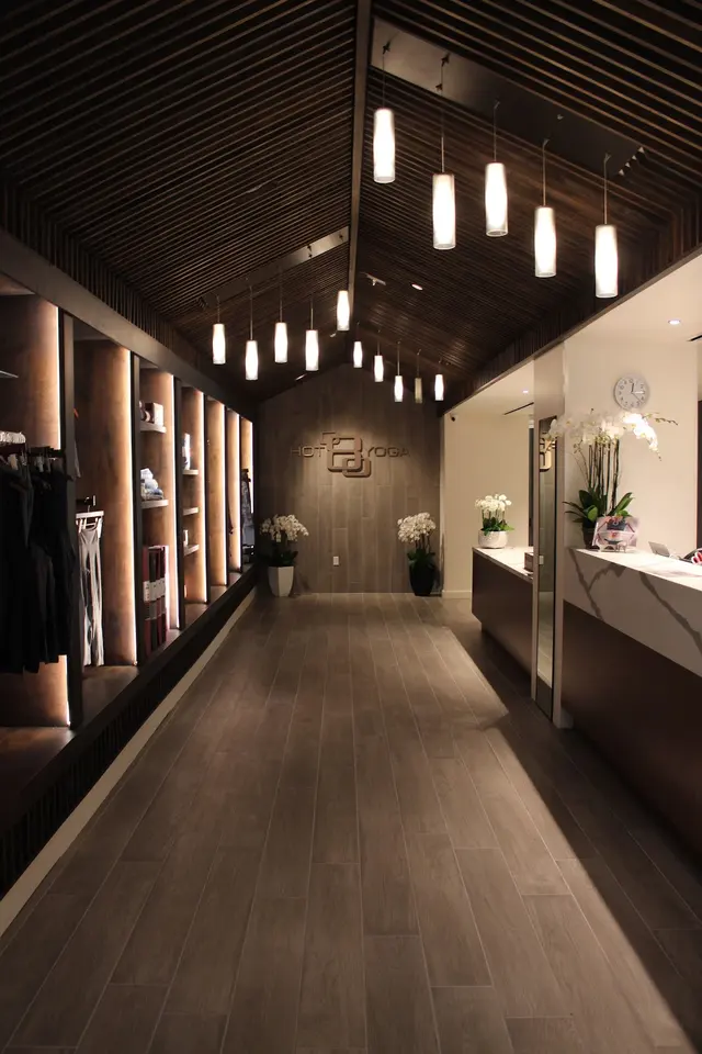 Hot 8 Yoga — photo from the business 12