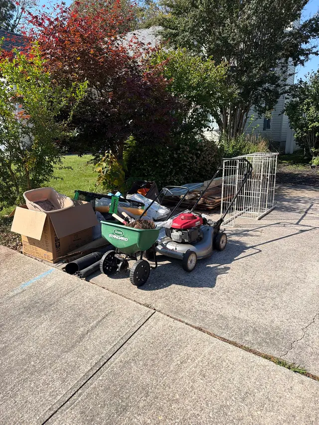 To the Max Junk Removal — customer photo 8