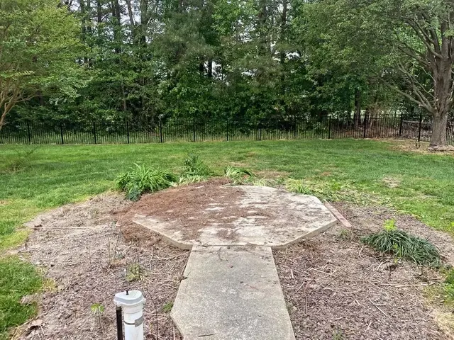 To the Max Junk Removal — customer photo 9