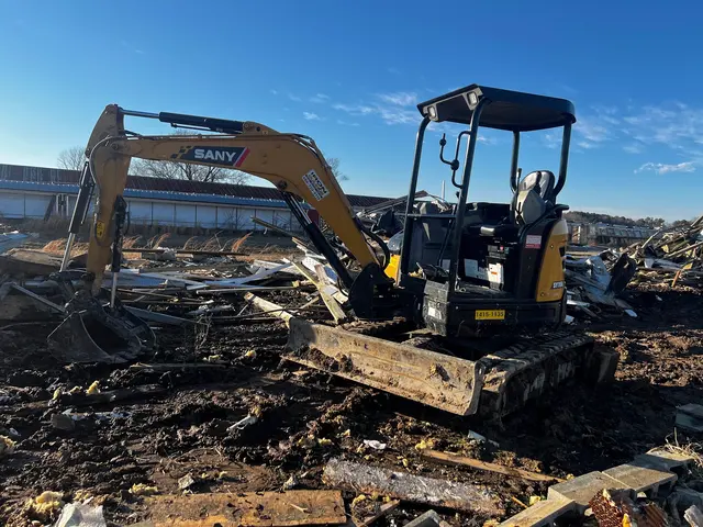 Elisha Junk Removal & Demolition LLC — photo from the business 10