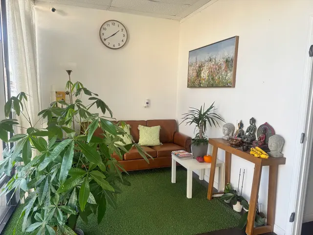 X H MASSAGE—Anaheim — photo from the business 3