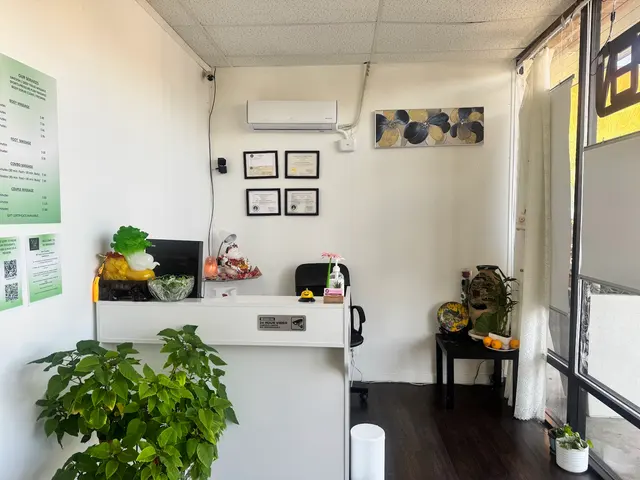 X H MASSAGE—Anaheim — photo from the business 4