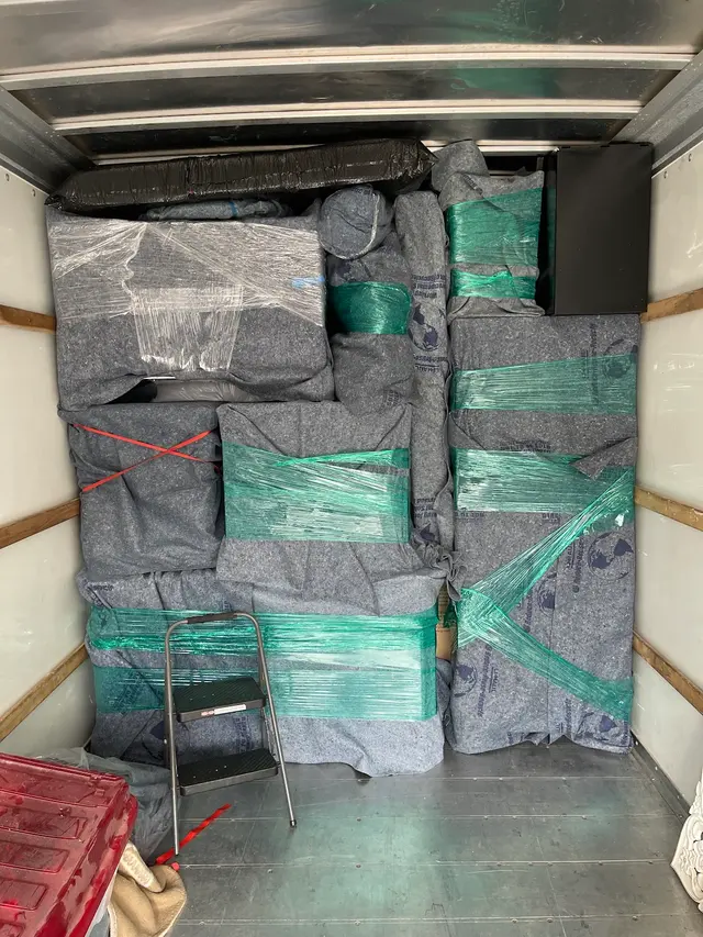Cascade Moving & Logistics — photo from the business 6