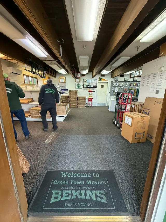 Cross Town Movers and Storage — photo from the business 8