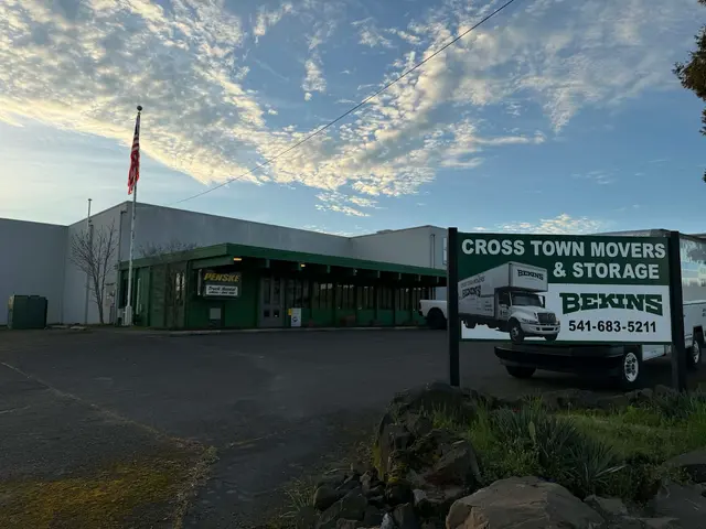 Cross Town Movers and Storage — photo from the business 6