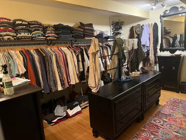 Davies Moving & Distribution LLC — customer photo 6