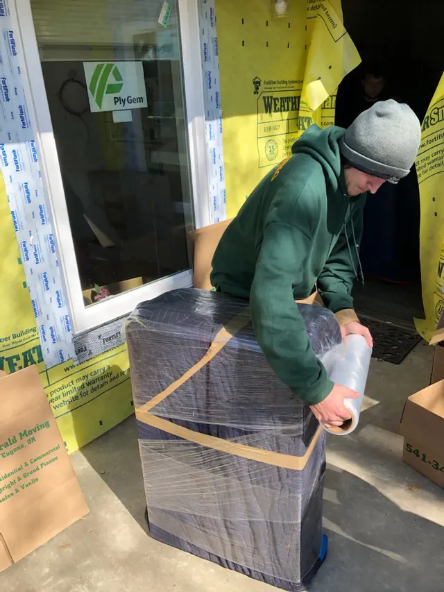 Emerald Moving Inc — photo from the business 5