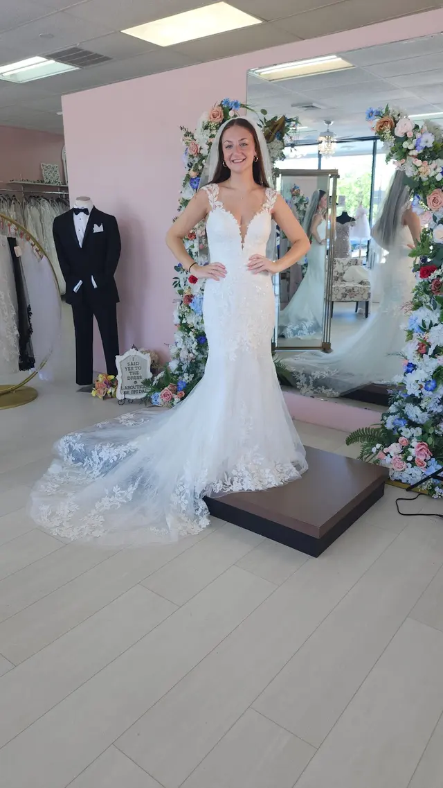 La Boutique de Bridal & Tuxedos — photo from the business 6