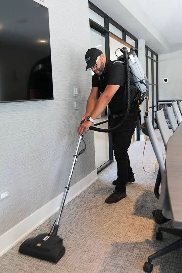 Helping Hands Commercial Cleaning — photo from the business 8