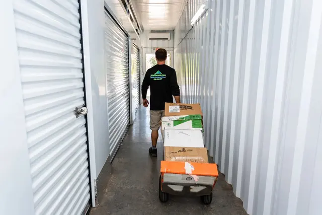 We Hall Moving Services — photo from the business 3