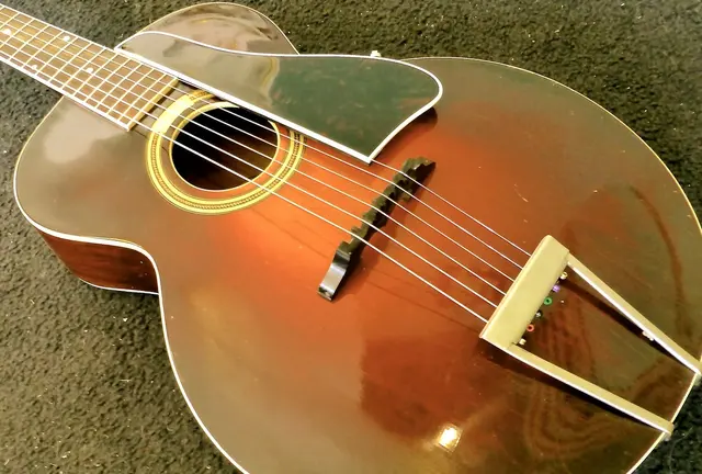 Rauen Guitars — photo from the business 5