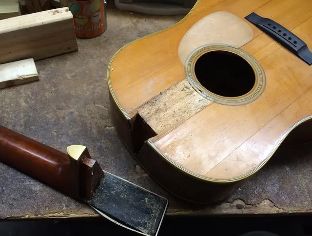 Rauen Guitars — photo from the business 12