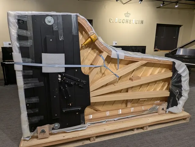 Hulbert Piano — photo from the business 12
