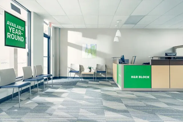 H&R Block — photo from the business 10