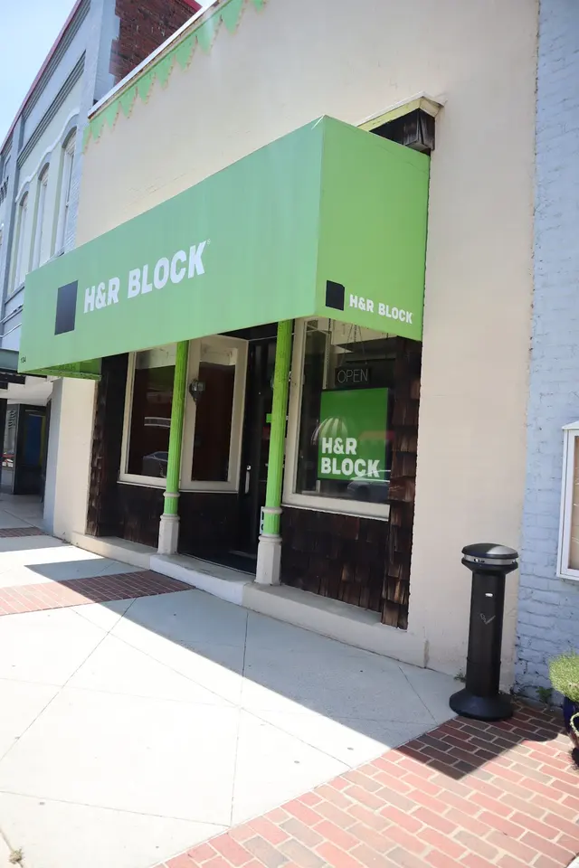 H&R Block — customer photo 11