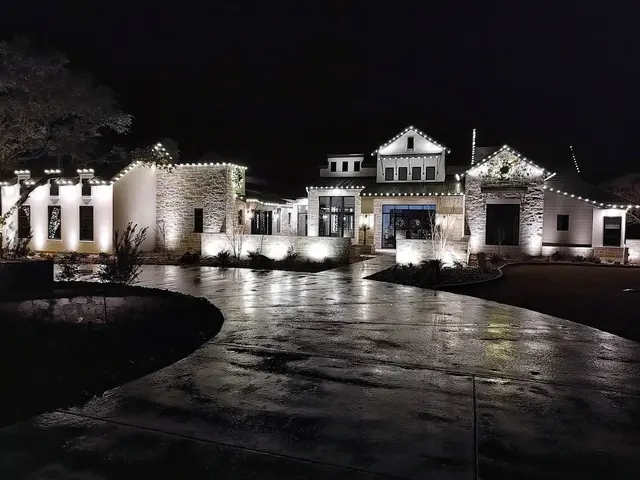 Delta Outdoor Lighting — photo from the business 1