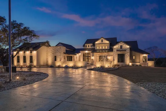 Delta Outdoor Lighting — photo from the business 3