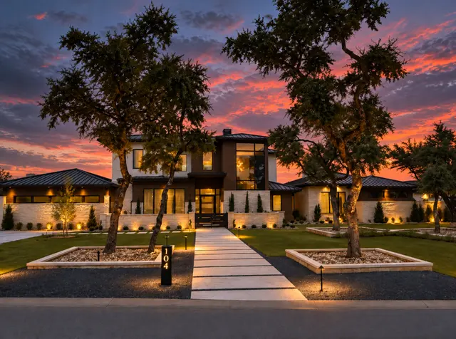 Delta Outdoor Lighting — photo from the business 2