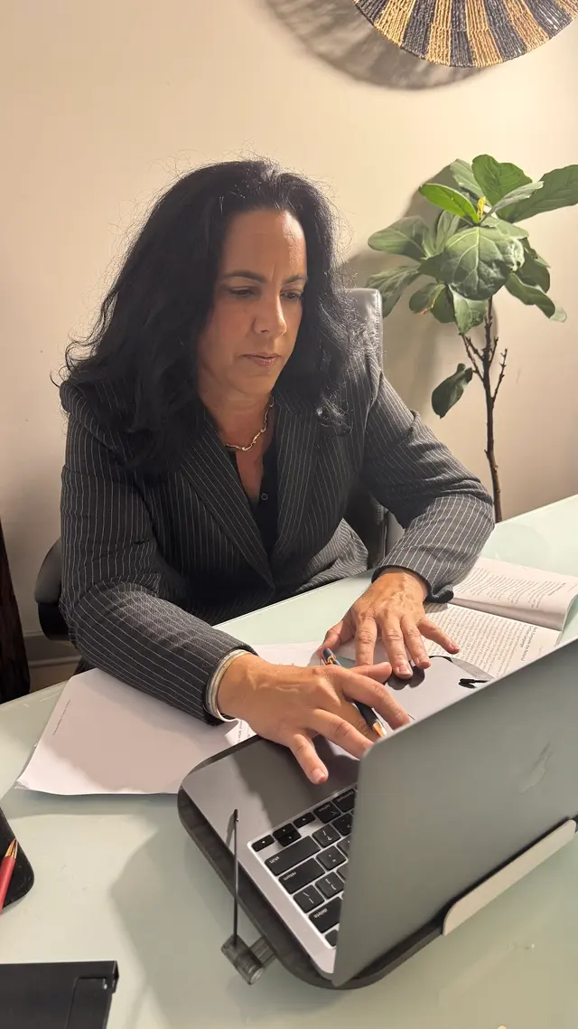 Liz Notary Express — photo from the business 9