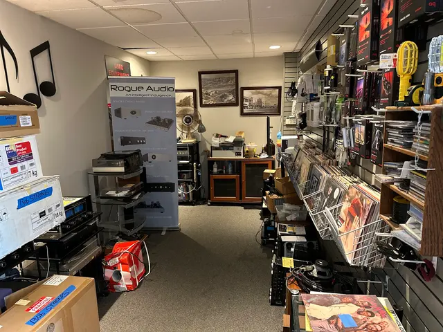 Almas Hi-Fi Stereo — customer photo 3