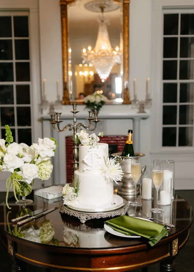 Customer photo of work by Glace Cakes, from Caroline Allen's review