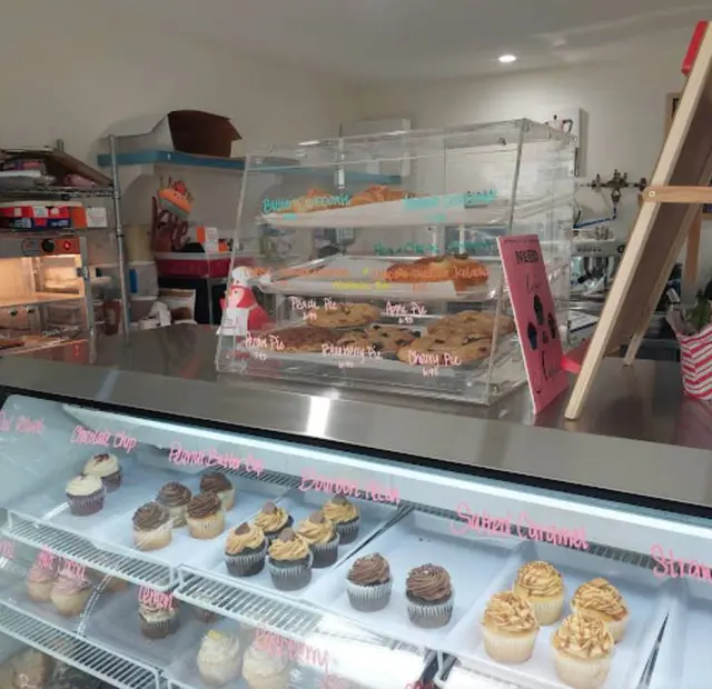 The Sweet Tooth Parlor Bakery | Cakes & Baked Goods — photo from the business 6