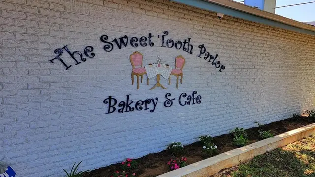 The Sweet Tooth Parlor Bakery | Cakes & Baked Goods — photo from the business 2