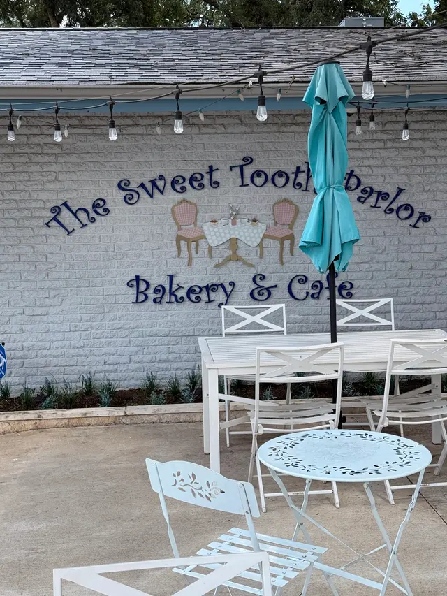 The Sweet Tooth Parlor Bakery | Cakes & Baked Goods — customer photo 10