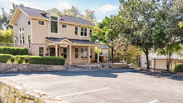 Austin Yoga Lounge — photo from the business 2