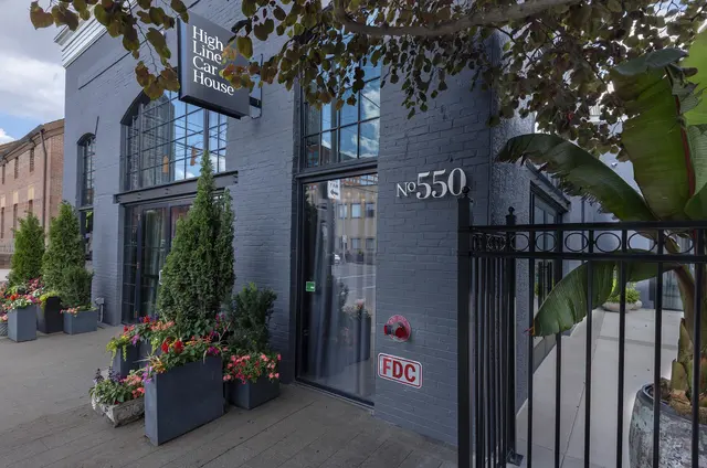 High Line Car House — photo from the business 8