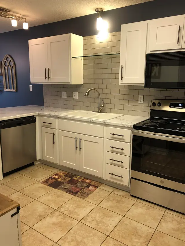 Kitchen Refresh Milwaukee — photo from the business 2