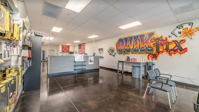 Quik Fix Phone Repair - East — photo from the business 1
