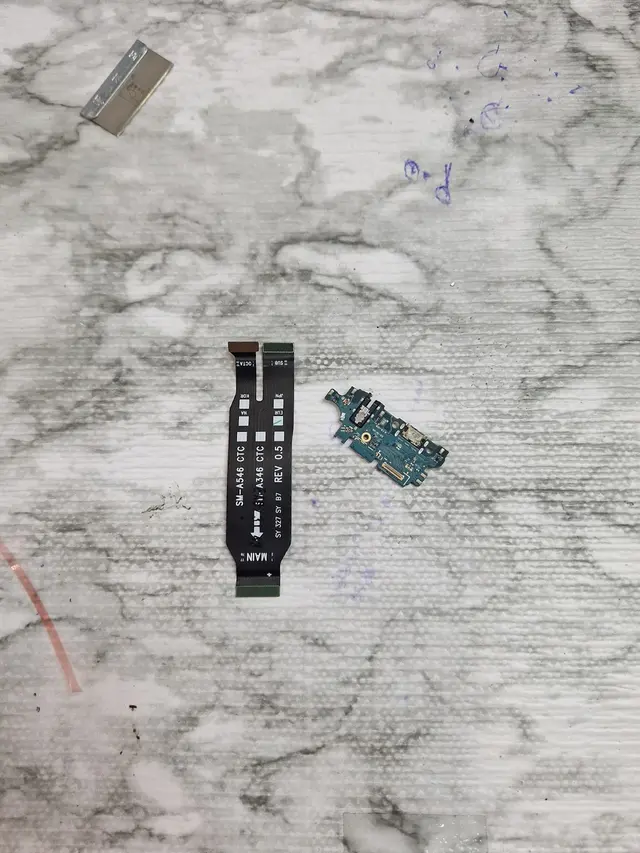 Cellaxs - Phone Repair — customer photo 8