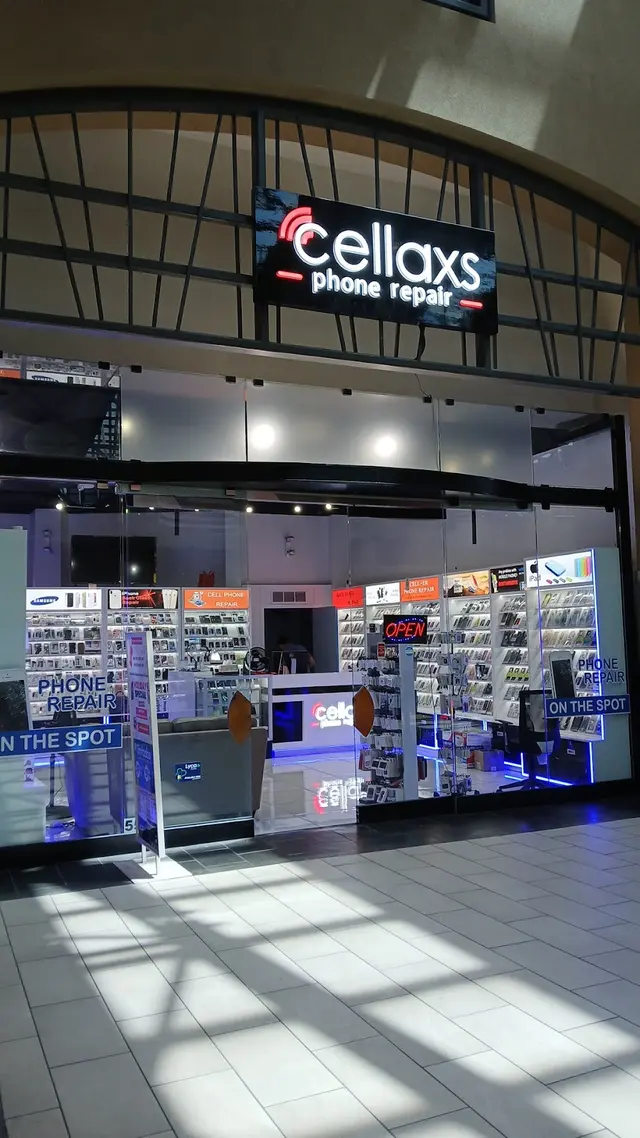 Cellaxs - Phone Repair — customer photo 11